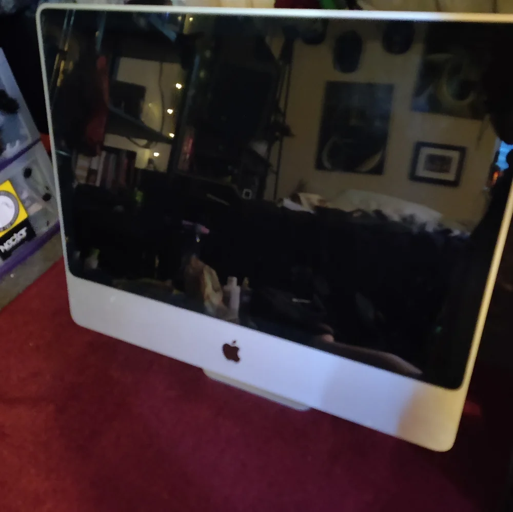 Mac Desktop - Picture 2 of 3